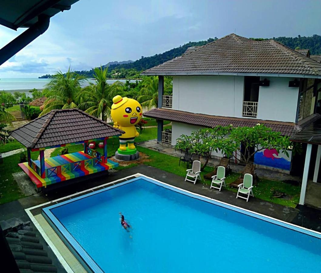 Alia Residence Business Resort Padang Mat Sirat Екстериор снимка