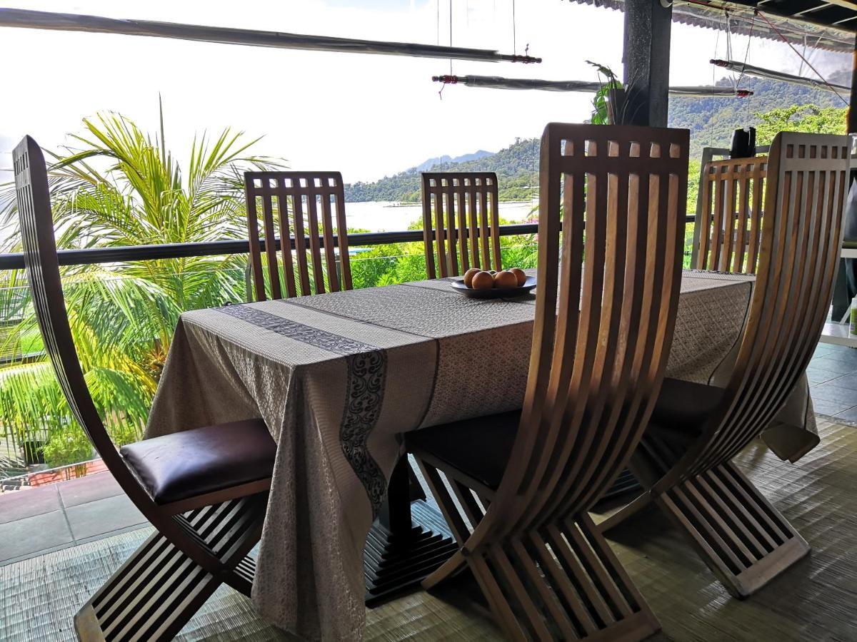 Alia Residence Business Resort Padang Mat Sirat Екстериор снимка